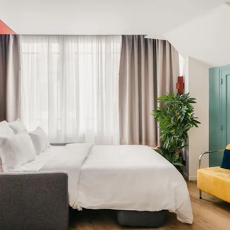 Edgar Auteuil - Le Marois Aparthotel Parigi