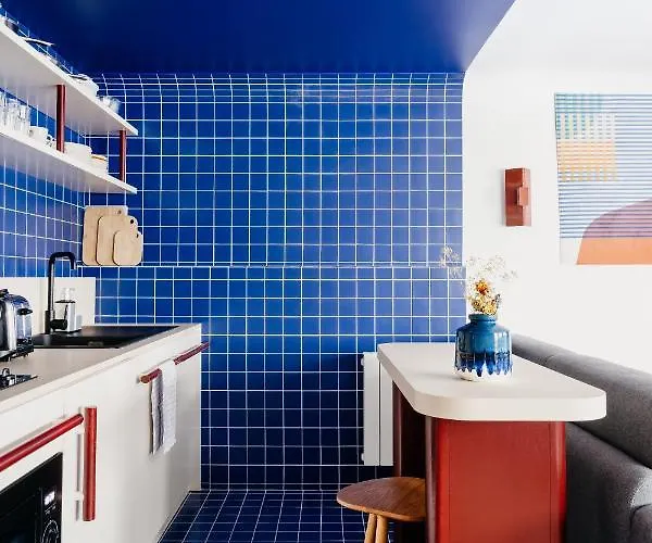 Edgar Auteuil - Le Marois 4*