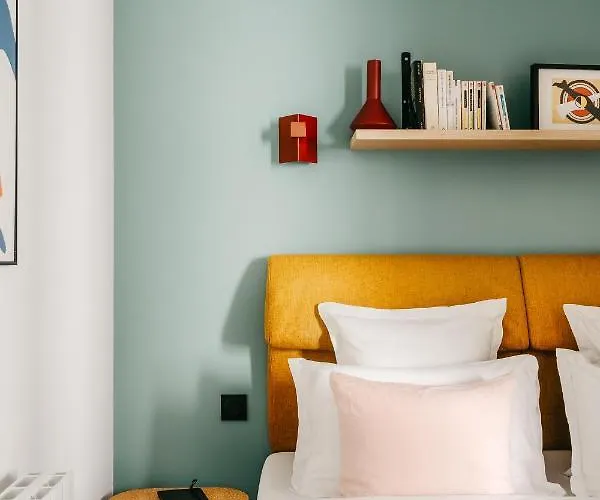 Edgar Auteuil - Le Marois 4*